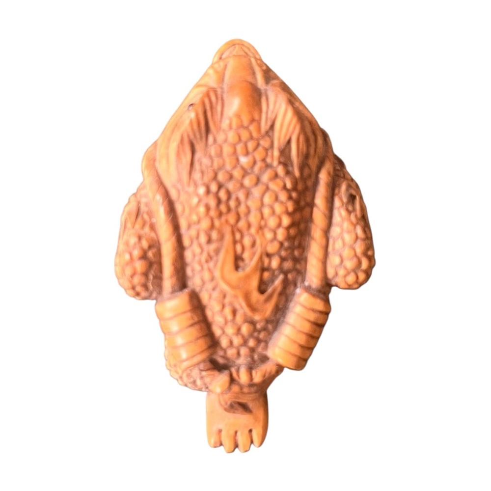 Carved Frog Figurine Netsuke - Picture 2 of 5